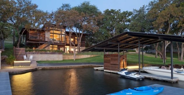 lakeside-retreat-by-lake-flato-architects-in-horseshoe-bay-texas-1