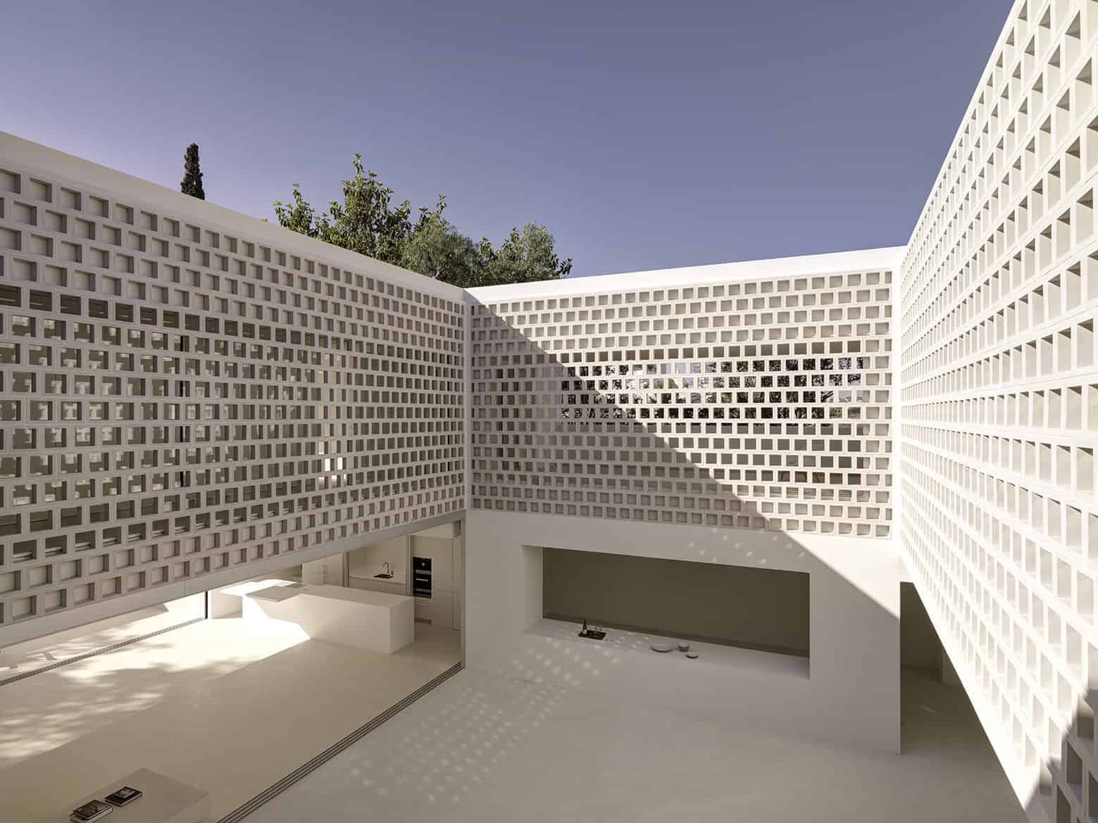 Los Limoneros Residence by Gus Wüstemann in Marbella, Spain los-limoneros-residence-by-gus-wustemann-in-marbella-spain-1