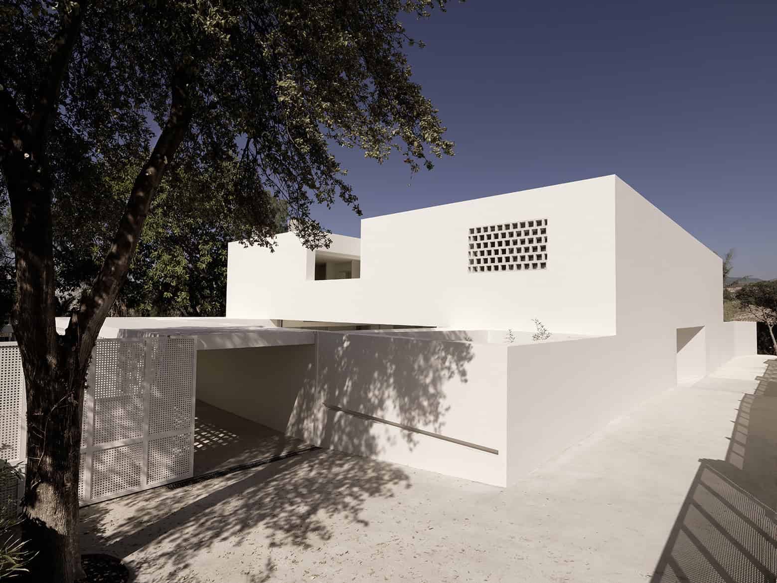 Los Limoneros Residence by Gus Wüstemann in Marbella, Spain los-limoneros-residence-by-gus-wustemann-in-marbella-spain-5