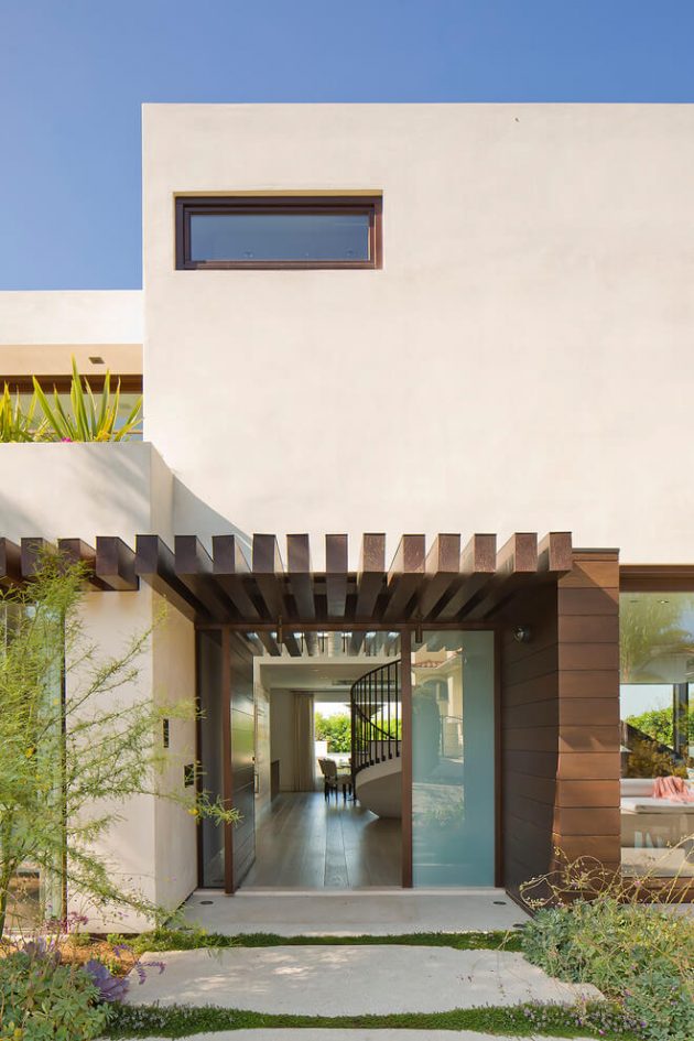 Manhattan Beach Residence in California by SUBU Design Architecture
