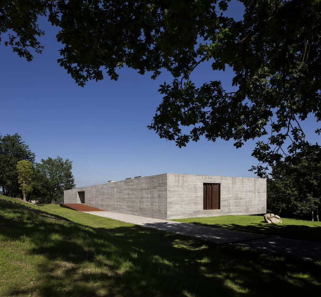 Sambade House by Spaceworkers in Penafiel, Portugal sambade-house-by-spaceworkers-in-penafiel-portugal-13