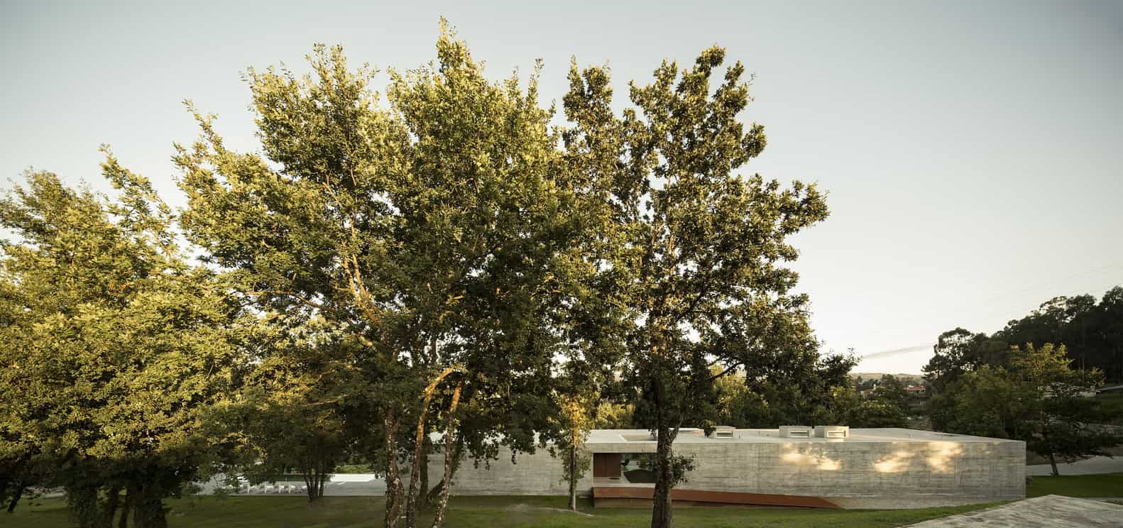 Sambade House by Spaceworkers in Penafiel, Portugal sambade-house-by-spaceworkers-in-penafiel-portugal-16