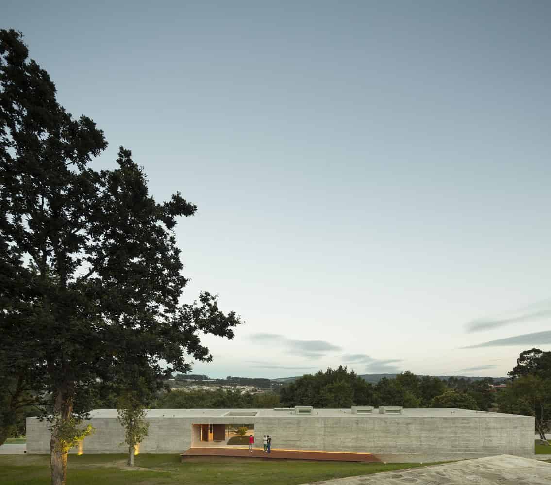 Sambade House by Spaceworkers in Penafiel, Portugal sambade-house-by-spaceworkers-in-penafiel-portugal-21