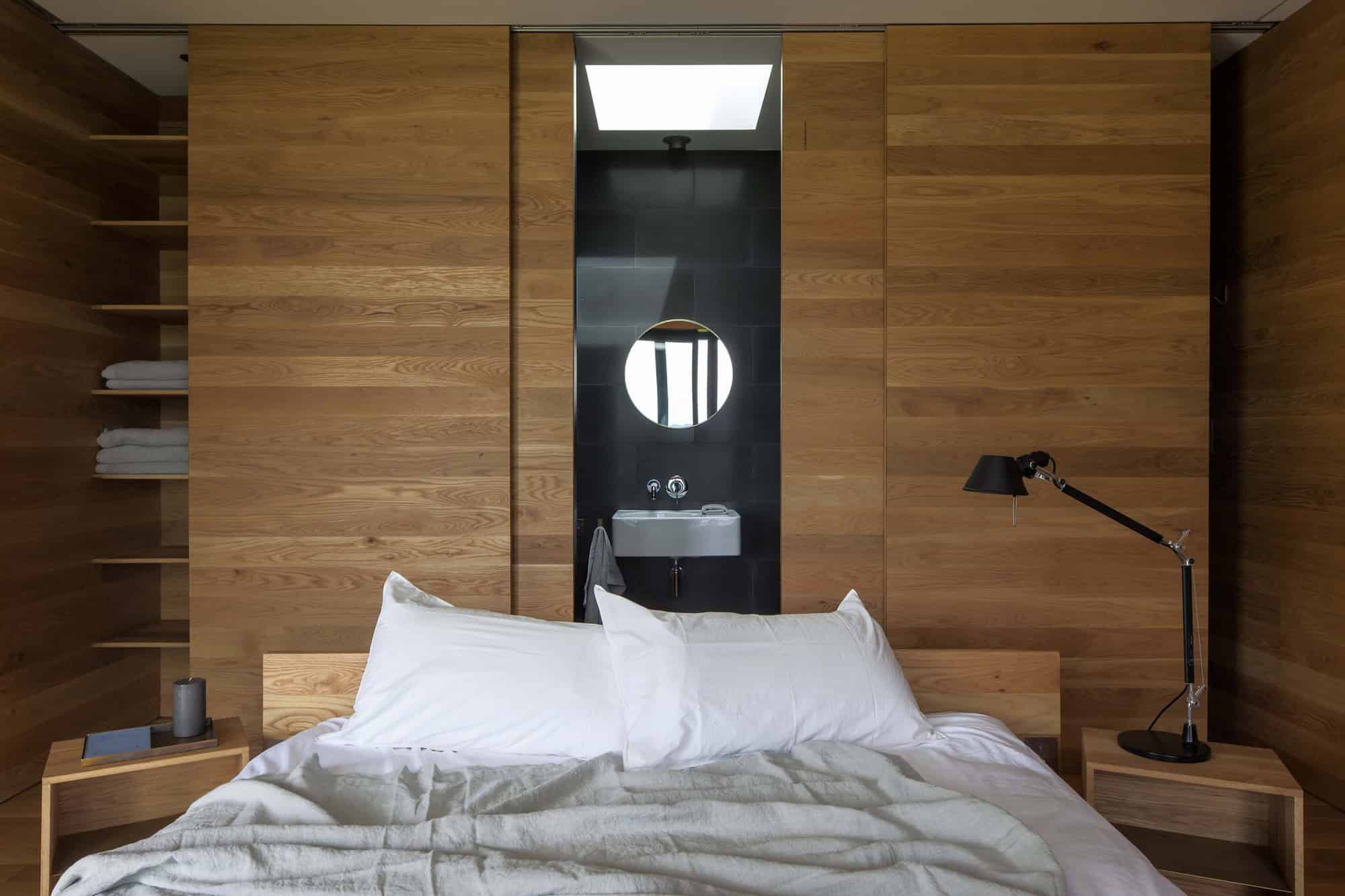 Storm Cottage by Fearon Hay Architects in Great Barrier Island, New Zealand storm-cottage-by-fearon-hay-architects-in-great-barrier-island-new-zealand-2