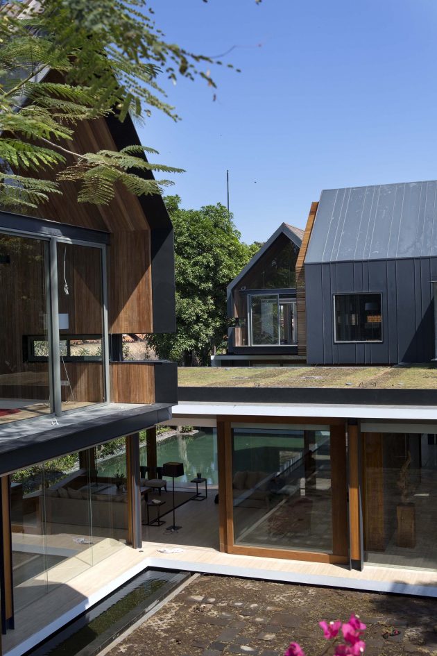 Svarga Residence by RT+Q Architects in Bali, Indonesia
