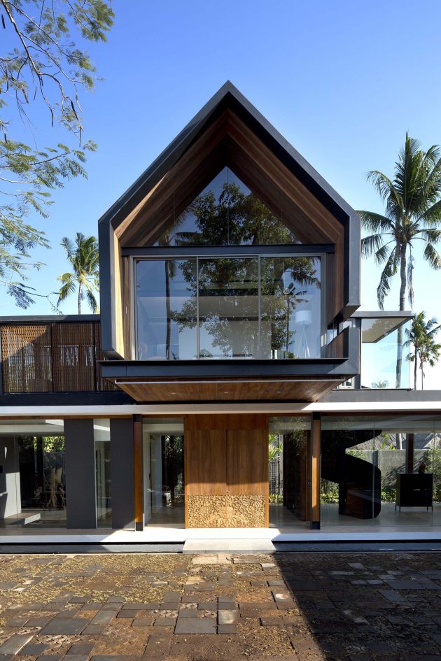 Svarga Residence by RT+Q Architects in Bali, Indonesia