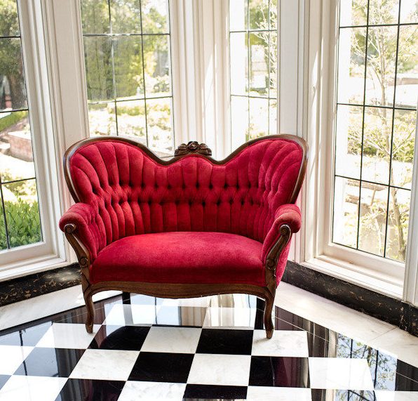 17 Divine Victorian Furniture Ideas For Elegant & Timeless Interior