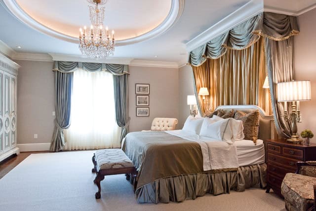 18 Impressive French Style Bedrooms That No One Can Resist 12
