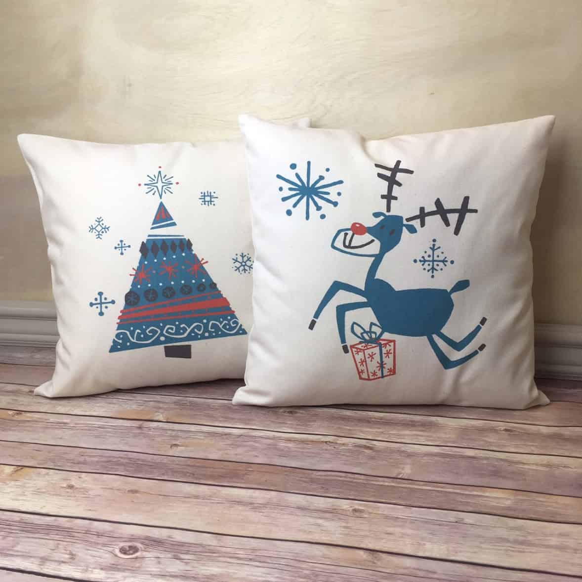 15 Charming Handmade Christmas Pillow Gifts For Any Occasion