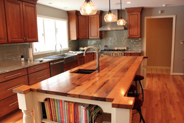 17 Charming Kitchen Countertop Designs Made Of Reclaimed Wood