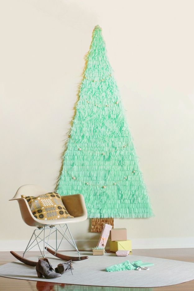17 Cute DIY Ideas For An Alternative Christmas Tree Decoration