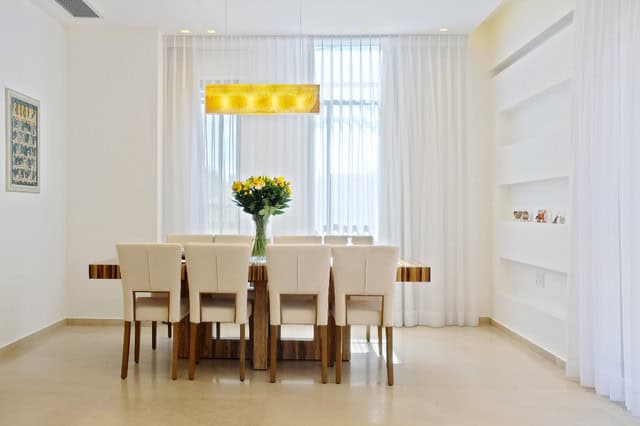 17 Gorgeous Dining Room Chandelier Designs For Your Inspiration 17 Gorgeous Dining Room Chandelier Designs For Your Inspiration