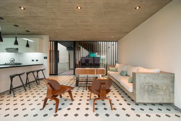 s-house-by-romo-arquitectos-in-lima-peru-1