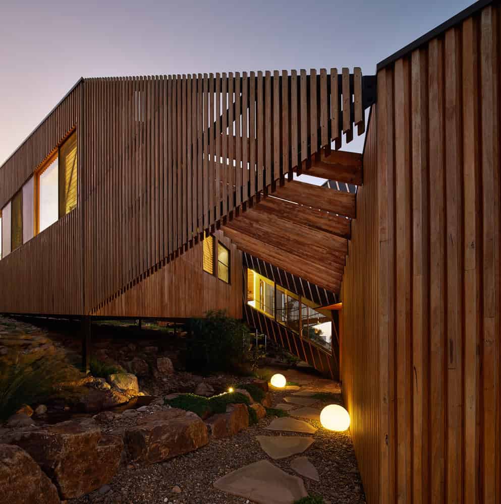 Split House by BKK Architects in Port Phillip Bay, Australia split-house-by-bkk-architects-in-port-phillip-bay-australia-20