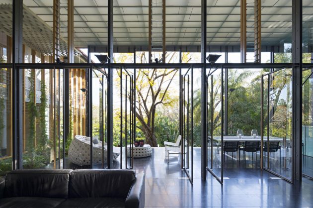 Taringa House by Loucas Zahos Architets in Brisbane, Australia