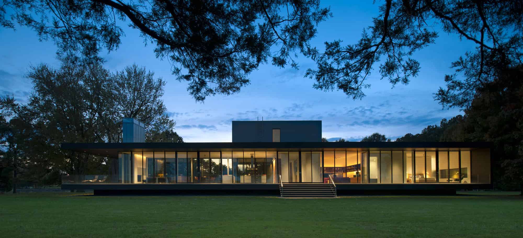 Tred Avon River House by Robert M. Gurney Architect – A Minimalist Riverfront Retreat in Maryland