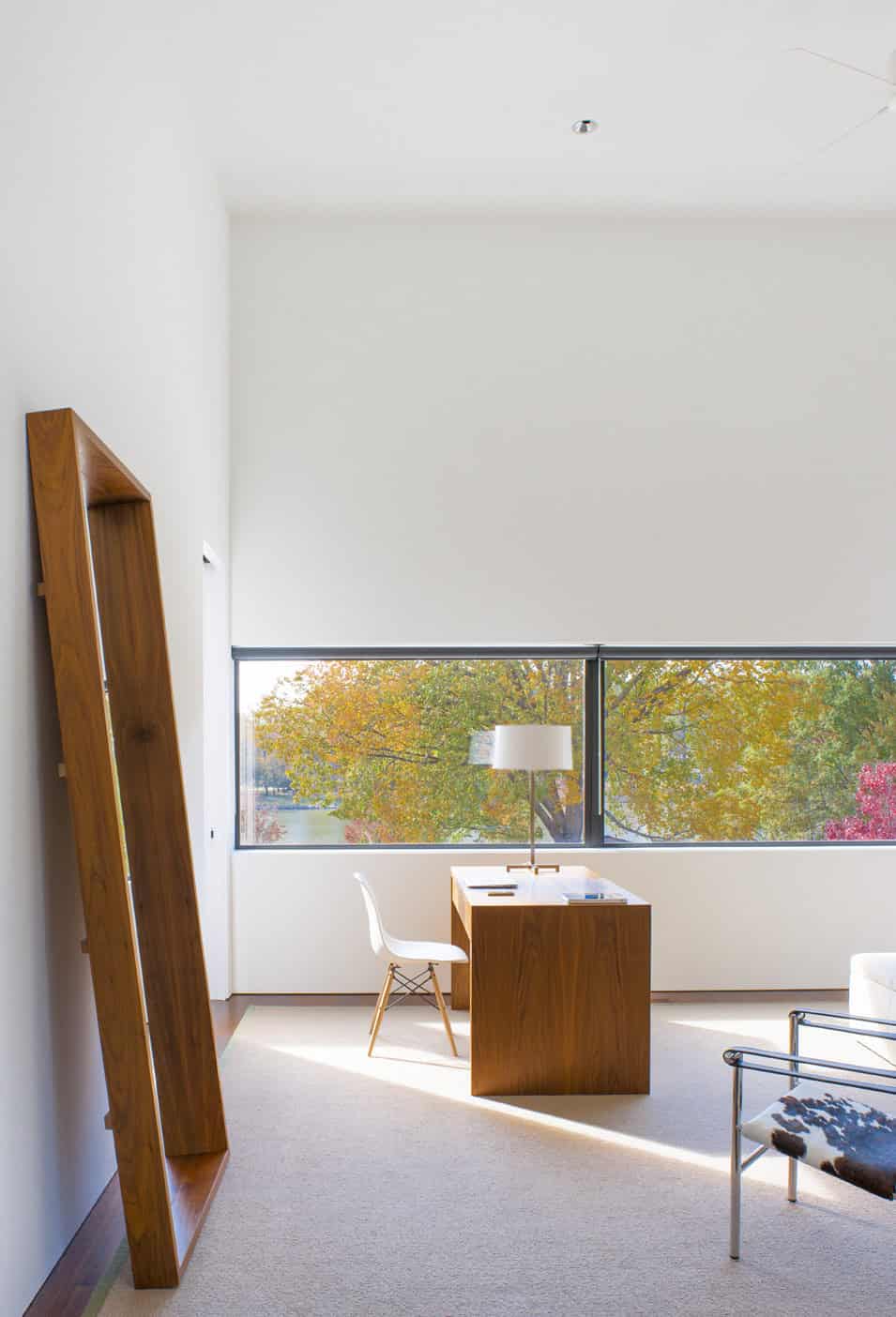 Tred Avon River House by Robert M. Gurney Architect – A Minimalist Riverfront Retreat in Maryland