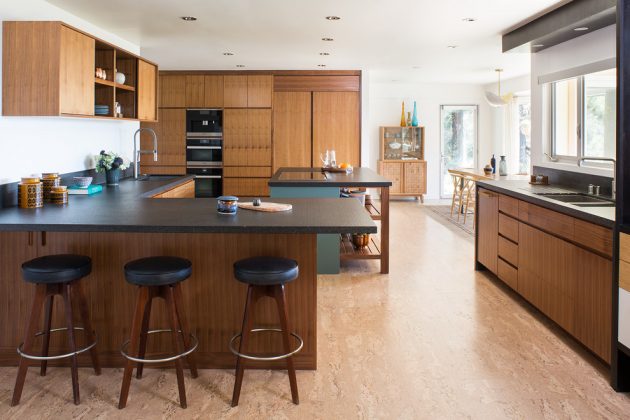 15 Beautiful Mid-Century Modern Kitchen Interior Designs