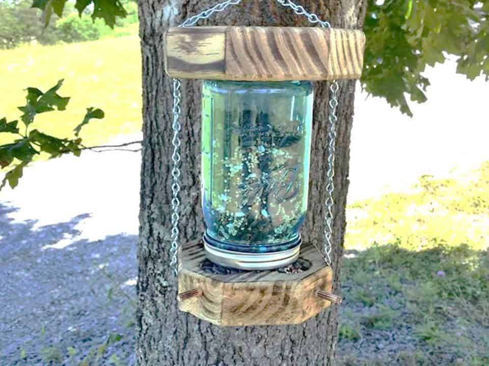 15 Incredible Handmade Mason Jar Ideas For Your Garden And Outdoor Areas