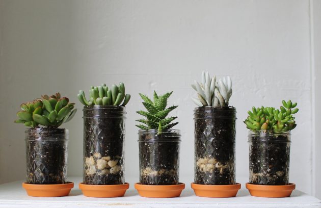 15 Incredible Handmade Mason Jar Ideas For Your Garden And Outdoor Areas