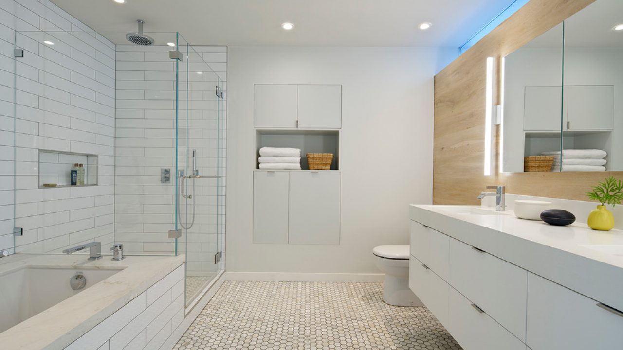 16 Inspirational Mid Century Modern Bathroom Designs