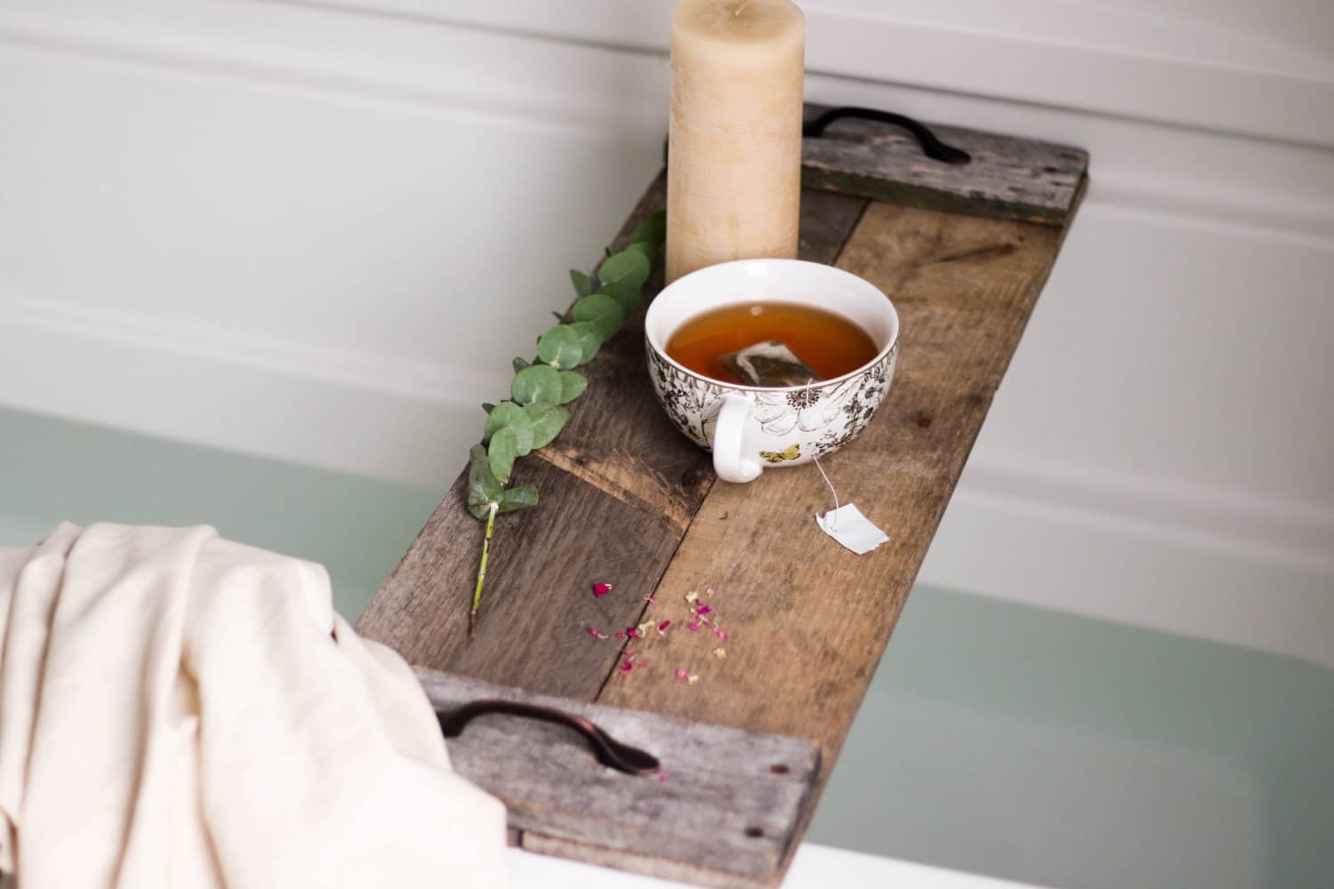 Bath Tray – Handmade Reclaimed Wood Decor