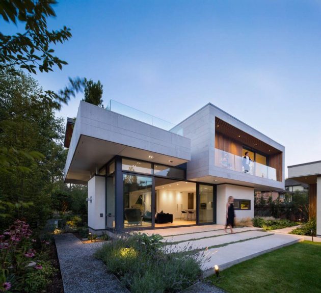 Chancellor Residence by Frits de Vries Architect in Vancouver, Canada