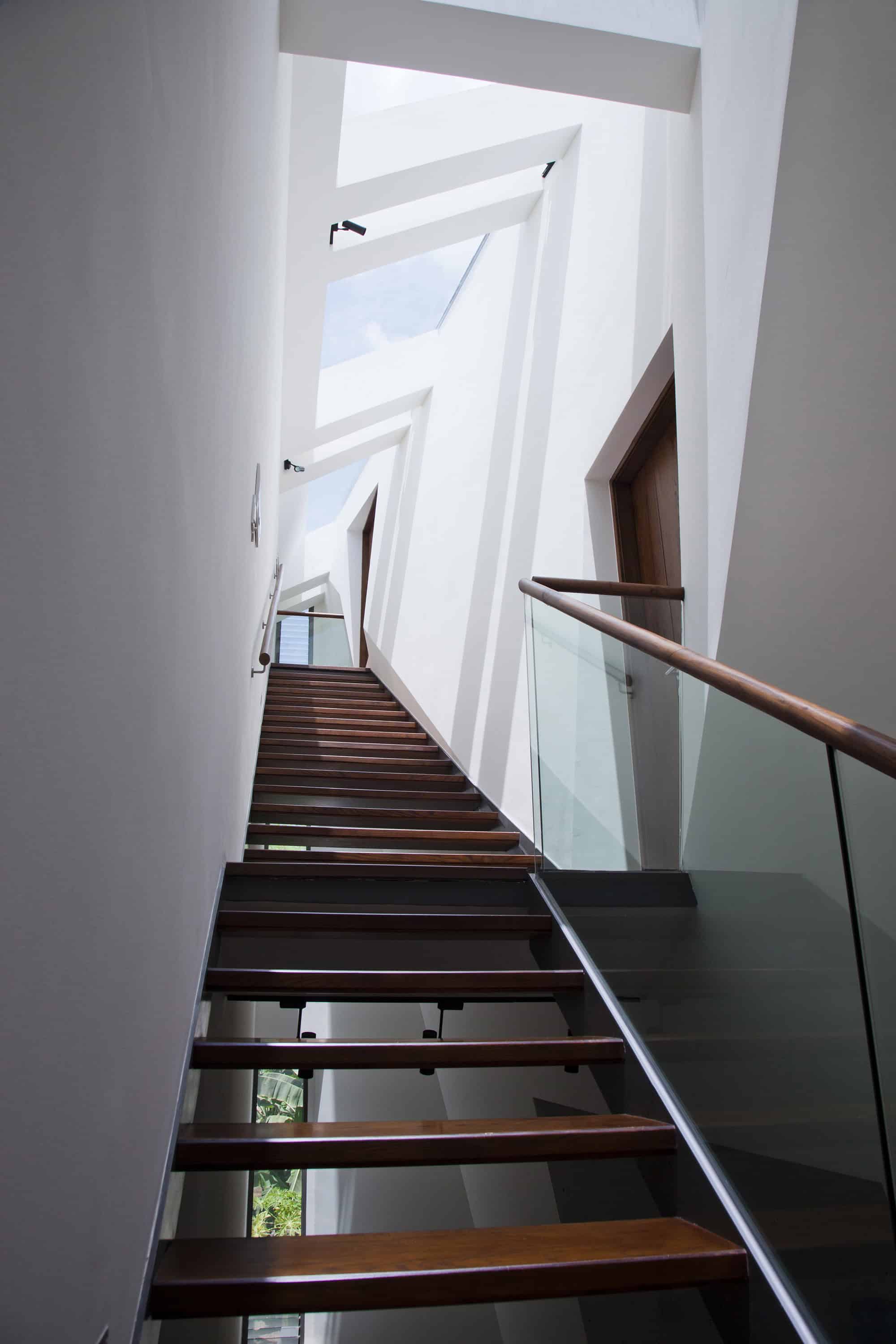 Folding Wall House by Nha Dan Architect in Ho Chi Minh, Vietnam Folding Wall House by Nha Dan Architect in Ho Chi Minh, Vietnam