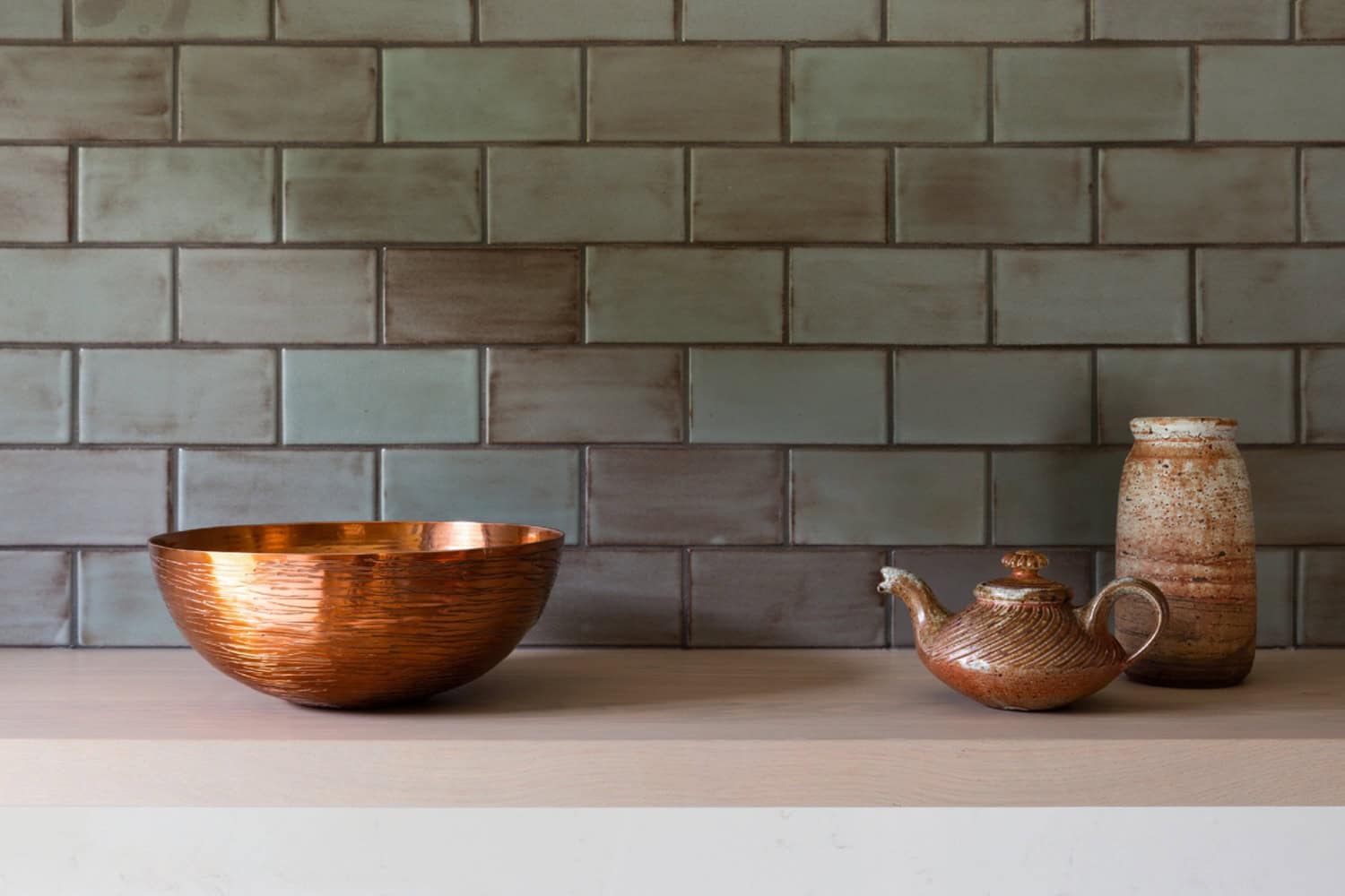 House Under Eaves by MRTN Architects in Point Wells, New Zealand House Under Eaves by MRTN Architects in Point Wells, New Zealand