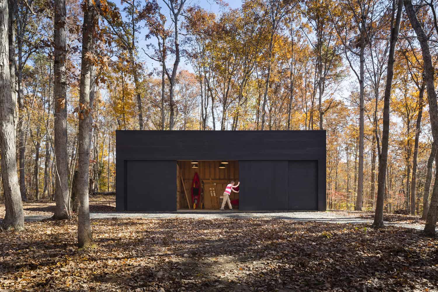 James River House by ARCHITECTUREFIRM in Scottsville, Virginia