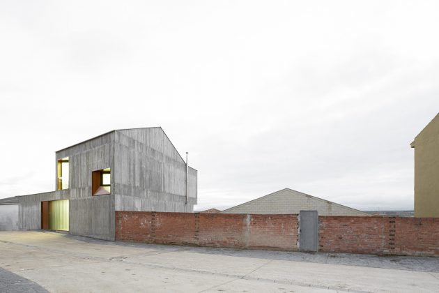 MP House by Alcolea+Tárrago Arquitectos in Navarra, Spain