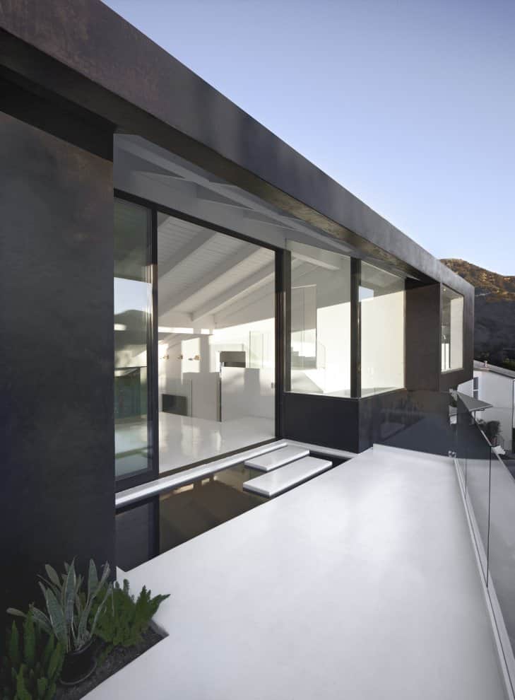 Nakahouse by XTEN Architecture in Los Angeles, USA