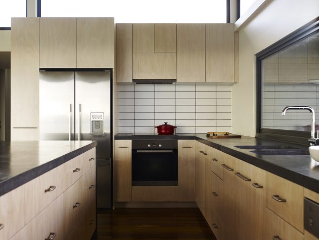 Sugar Gum House by Rob Kennon Architects in Apollo Bay, Australia