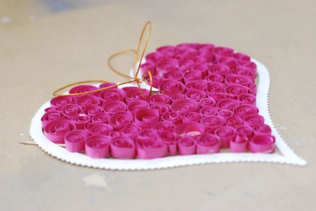 21 Last-Minute DIY Valentine's Day Decorations That Are Super Easy & Cheap