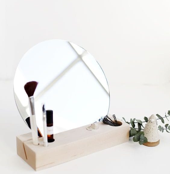 19 Most Creative DIY Mirrors That You Can Easily Make 19 Most Creative DIY Mirrors That You Can Easily Make