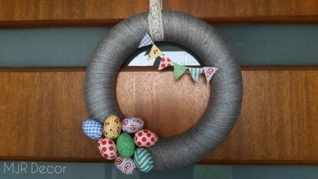 15 Charming Handmade Easter Wreath Designs For The Upcoming Holiday