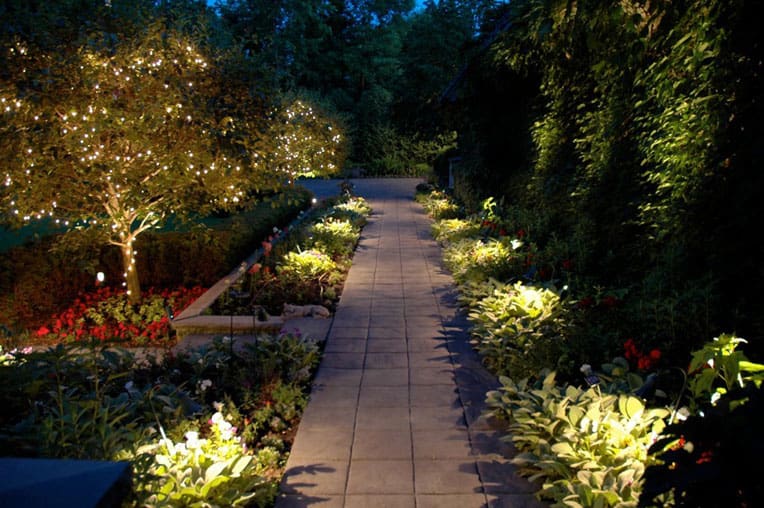 17 Engrossing Exterior Lighting Designs That Are Nothing Else But Perfect 17 Engrossing Exterior Lighting Designs That Are Nothing Else But Perfect