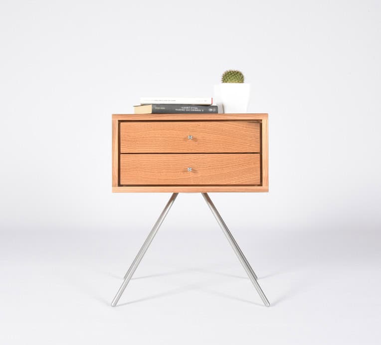 Nightstand in antique solid wood Nightstand in antique solid wood