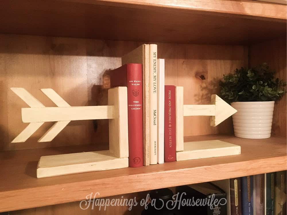 16 Incredible Handmade Bookends That Will Spice Up Your Bookshelves