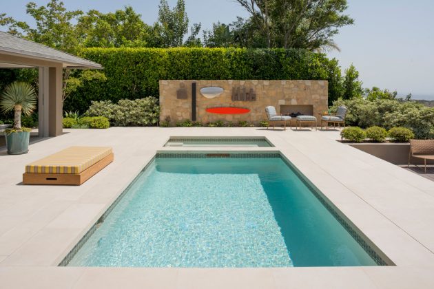16 Stunning Mid-Century Modern Swimming Pool Designs That Will Leave You Breathless