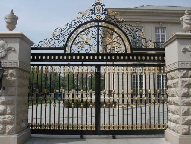 17 Elegant Gates To Transform Your Yard Into Inviting Place 17 Elegant Gates To Transform Your Yard Into Inviting Place