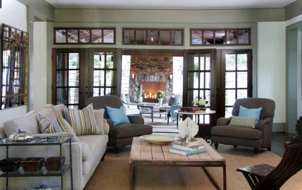 17 Brilliant Living Rooms With French Doors That Will Delight You 17 Brilliant Living Rooms With French Doors That Will Delight You