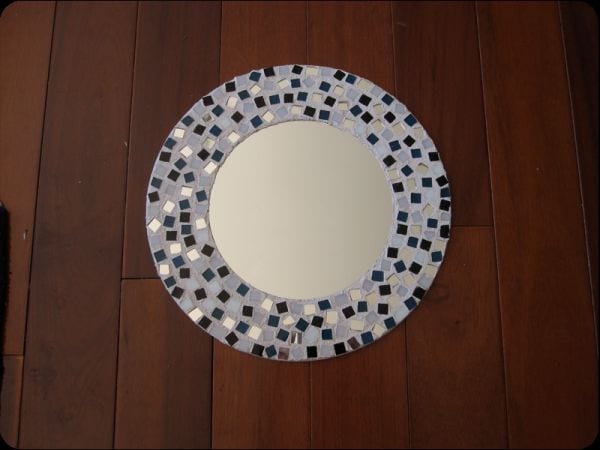 19 Most Creative DIY Mirrors That You Can Easily Make 19 Most Creative DIY Mirrors That You Can Easily Make