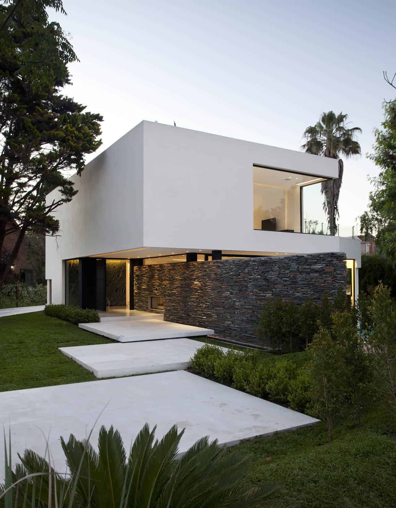 Carrara House by Andres Remy Arquitectos in Buenos Aires, Argentina Carrara House by Andres Remy Arquitectos in Buenos Aires, Argentina