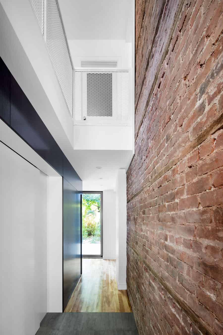 Dulwich Residence by NatureHumaine in Saint-Lambert, Canada Dulwich Residence by NatureHumaine in Saint-Lambert, Canada