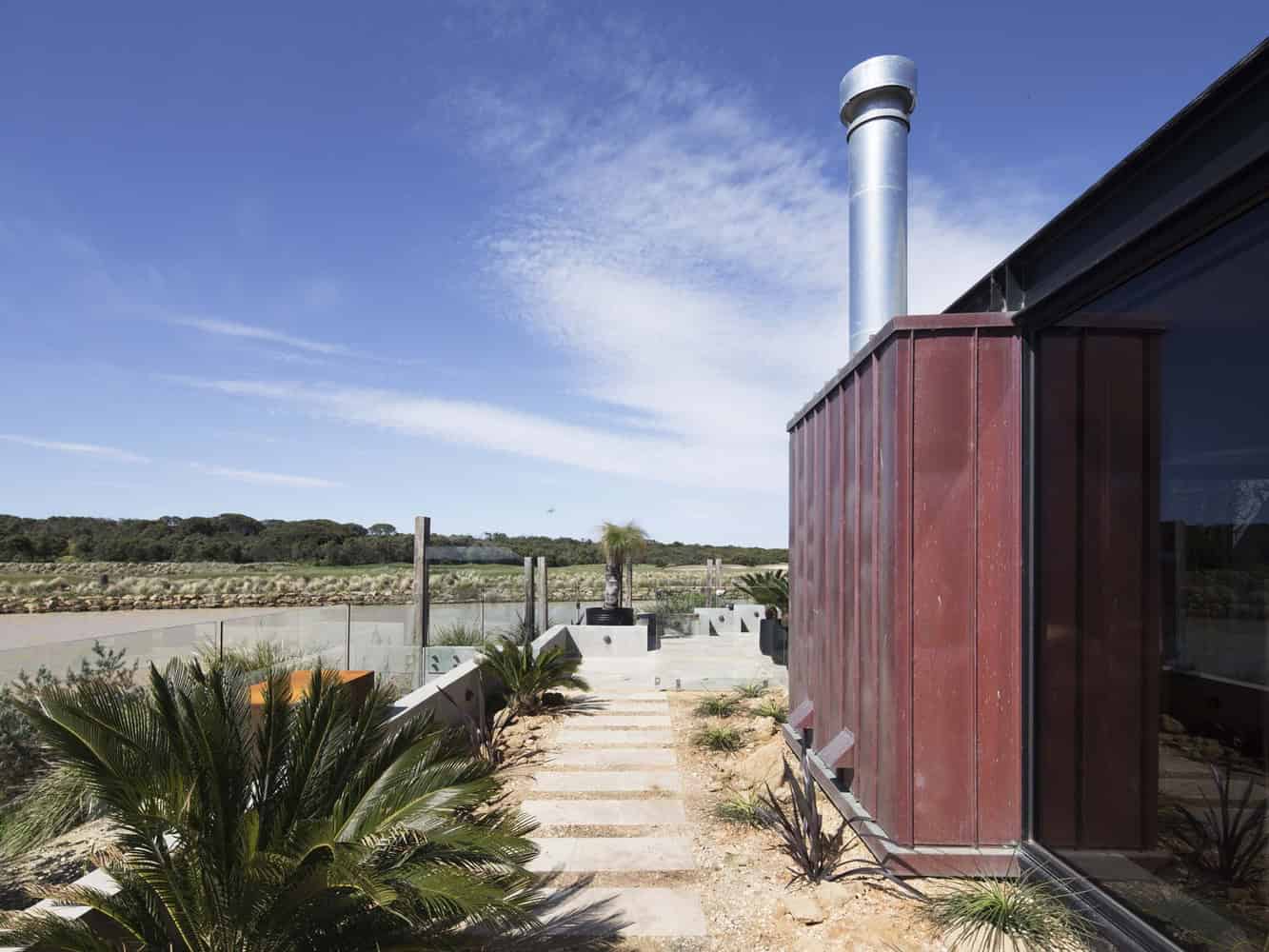 Lahinch House by Lachlan Shepherd Architects in Torquay, Australia Lahinch House by Lachlan Shepherd Architects in Torquay, Australia