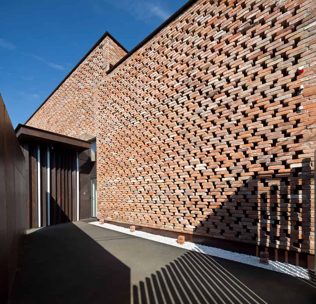 Markhouse by Drozdov & Partners in Kharkiv, Ukraine Markhouse by Drozdov & Partners in Kharkiv, Ukraine