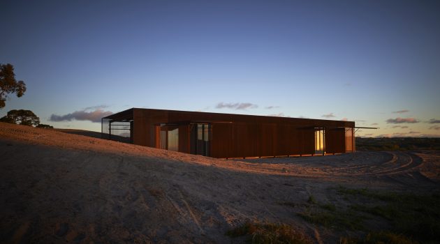 Tanderra House by Sean Godsell Architects in Victoria, Australia