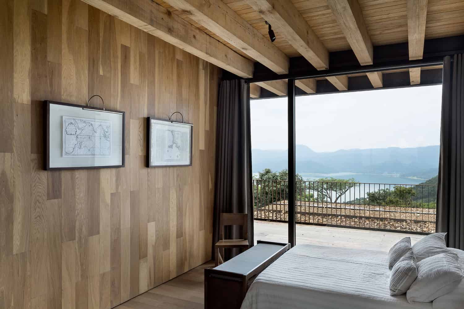 Tucán House by Taller Héctor Barroso in Valle de Bravo, Mexico Tucán House by Taller Héctor Barroso in Valle de Bravo, Mexico