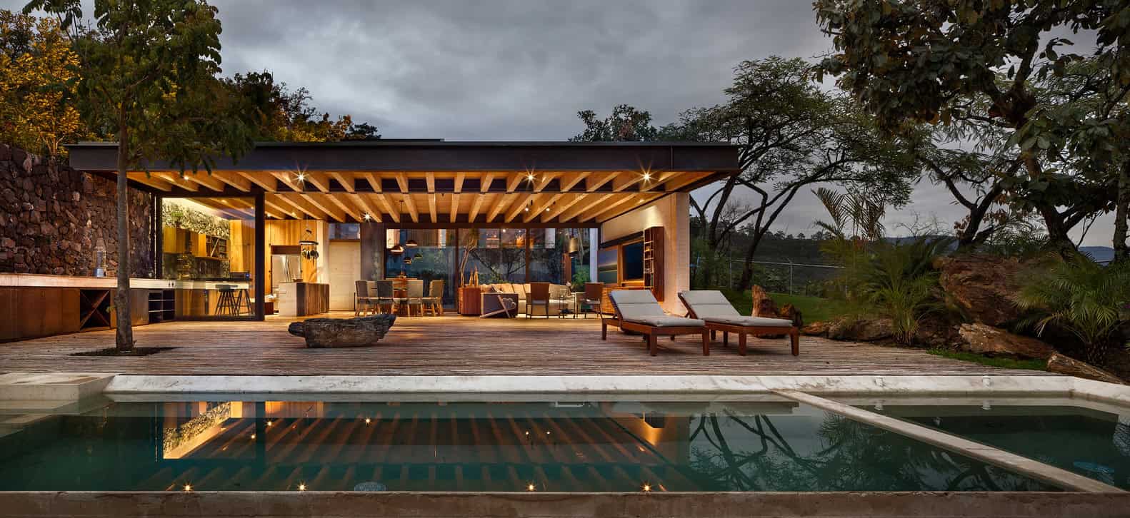 Tucán House by Taller Héctor Barroso in Valle de Bravo, Mexico